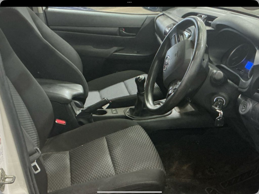 Used Toyota Hilux 2020 for sale - 76501030: Photo 11