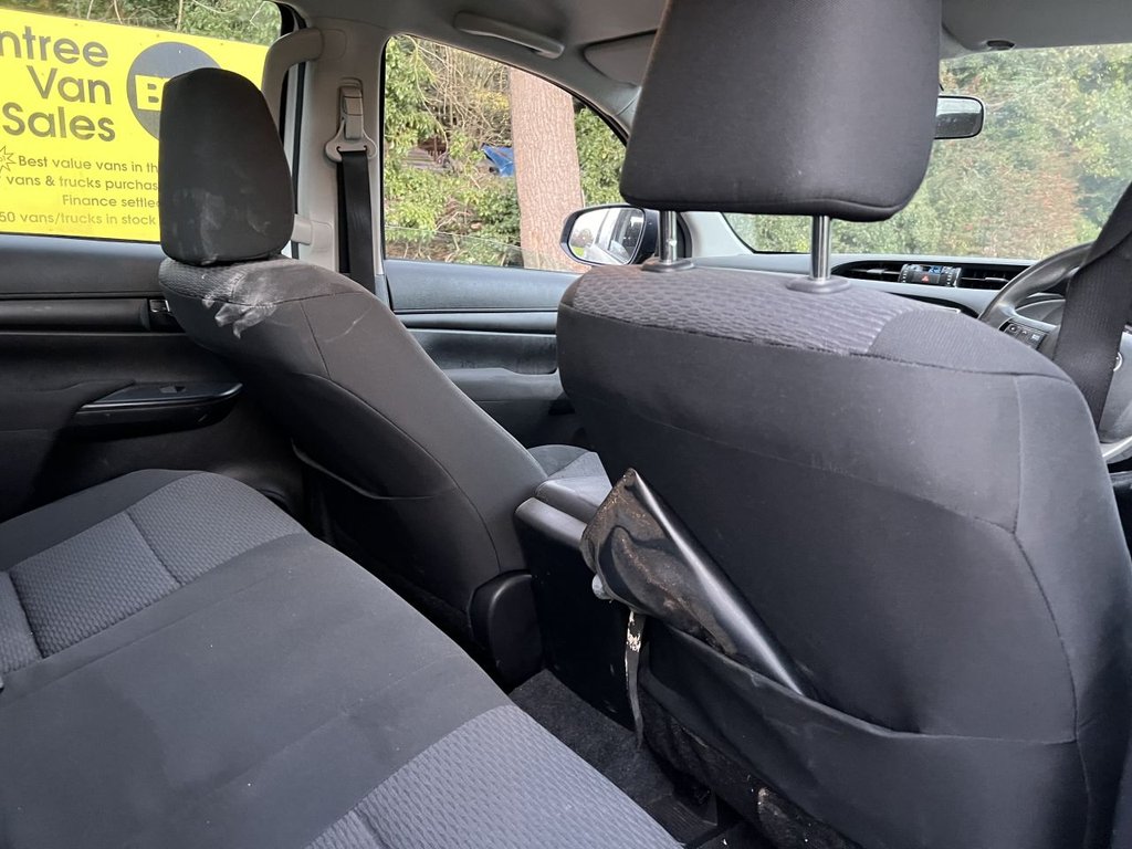 Used Toyota Hilux 2020 for sale - 76501030: Photo 18
