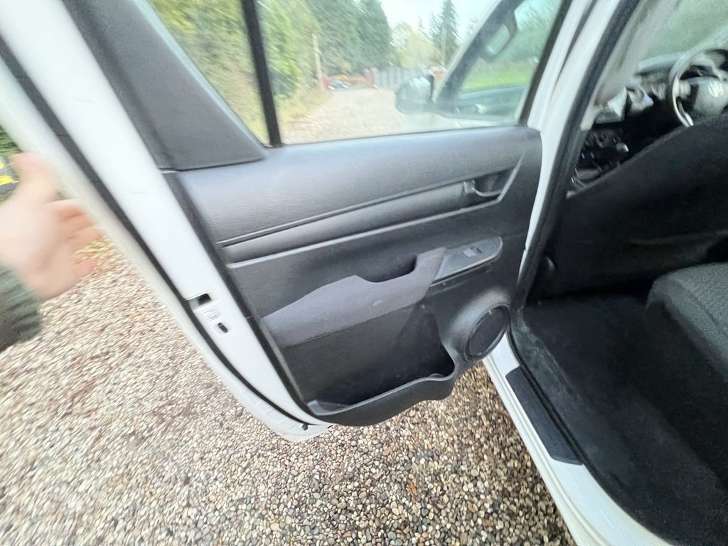 Used Toyota Hilux 2020 for sale - 76501030: Photo 20