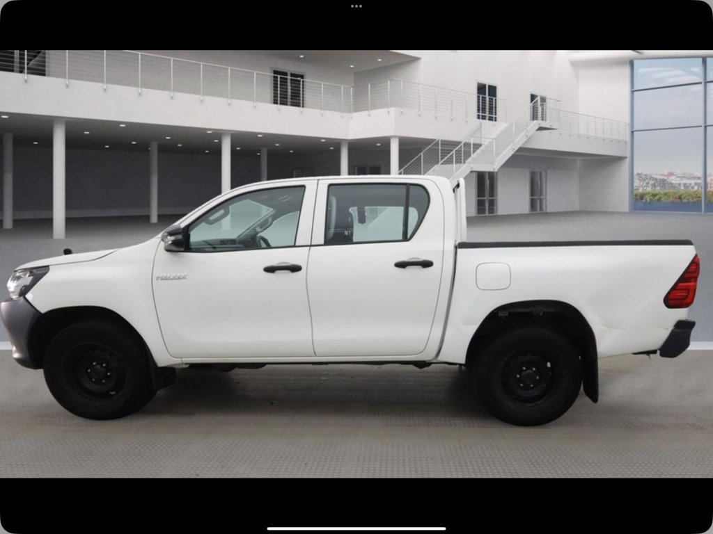 Used Toyota Hilux 2020 for sale - 76501030: Photo 3