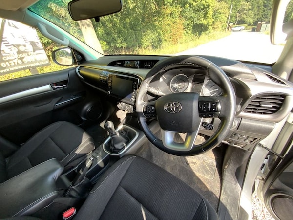 Used Toyota Hilux 2022 for sale - 75698226: Photo 15