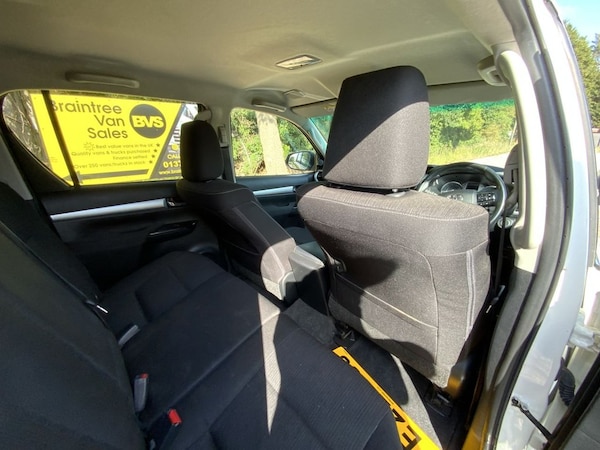 Used Toyota Hilux 2022 for sale - 75698226: Photo 17
