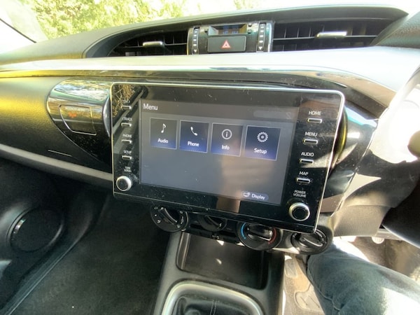 Used Toyota Hilux 2022 for sale - 75698226: Photo 31