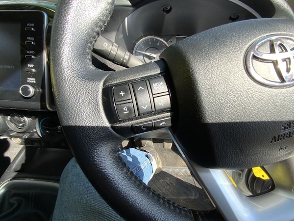 Used Toyota Hilux 2022 for sale - 75698226: Photo 38