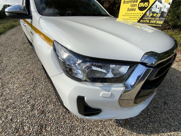 Used Toyota Hilux 2022 for sale - 75698226: Photo 44