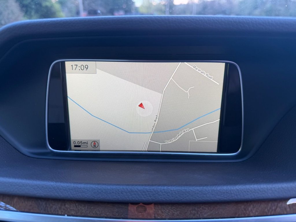 Used Mercedes-Benz E Class 2014 for sale - 77855520: Photo 38