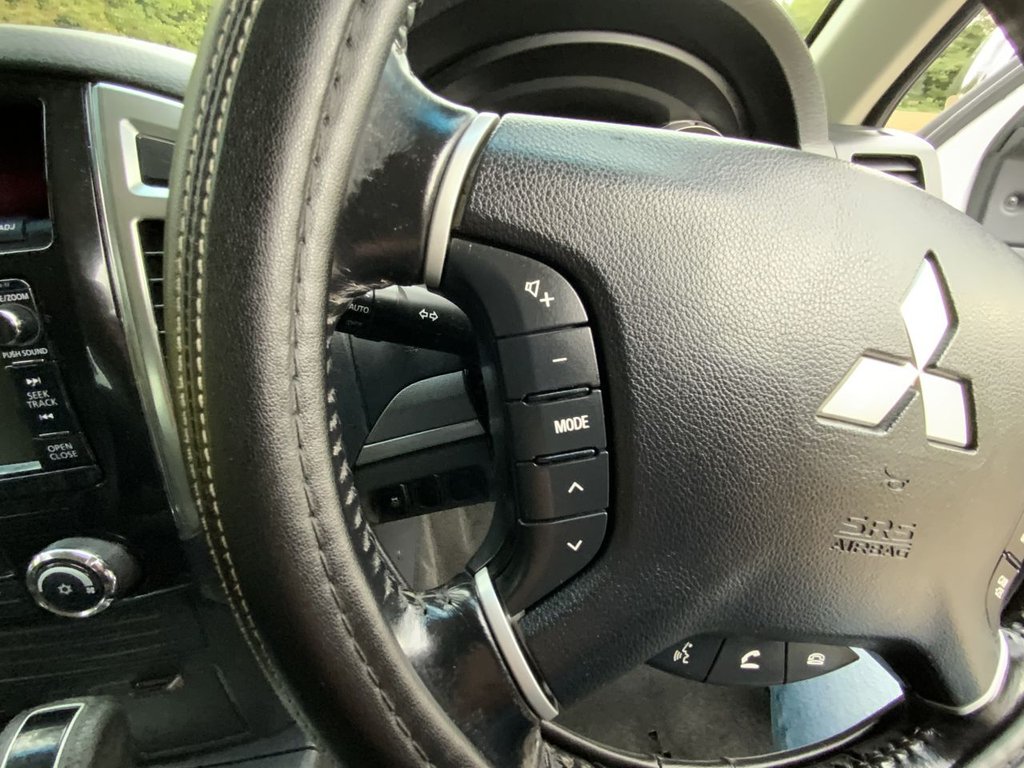 Used Mitsubishi Shogun 2018 for sale - 76356651: Photo 27