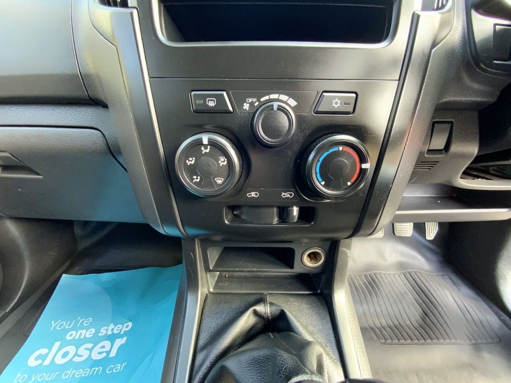 Used Isuzu D-Max 2017 for sale - 75573654: Photo 41