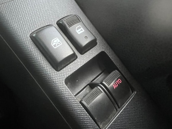 Used Isuzu D-Max 2017 for sale - 75573654: Photo 5