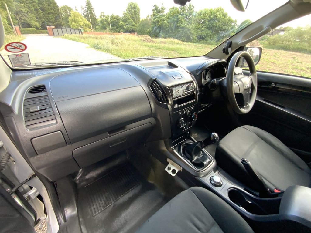 Used Isuzu D-Max 2018 for sale - 76934476: Photo 12