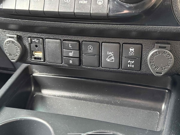 Used Toyota Hilux 2022 for sale - 75116263: Photo 26