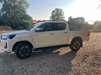 Used Toyota Hilux 2022 for sale - 75116263: Photo