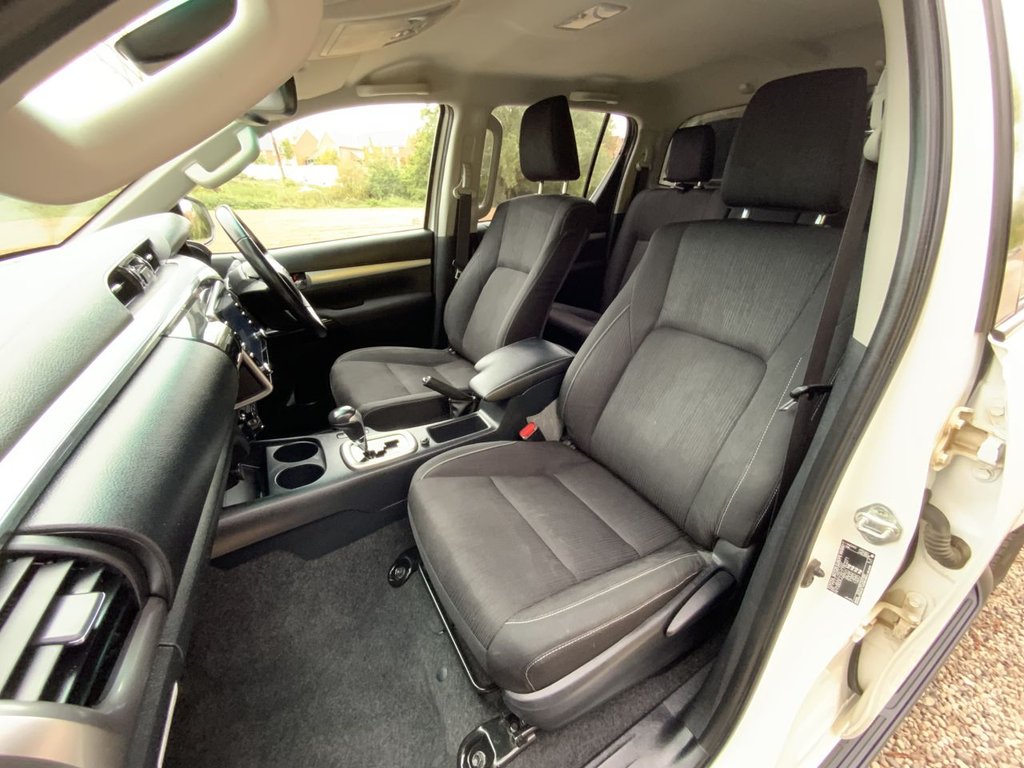 Used Toyota Hilux 2023 for sale - 76273929: Photo 18