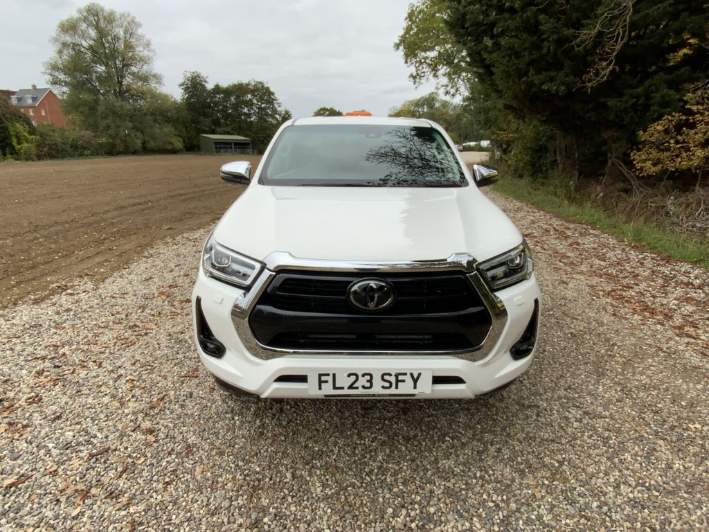 Used Toyota Hilux 2023 for sale - 76273929: Photo 2