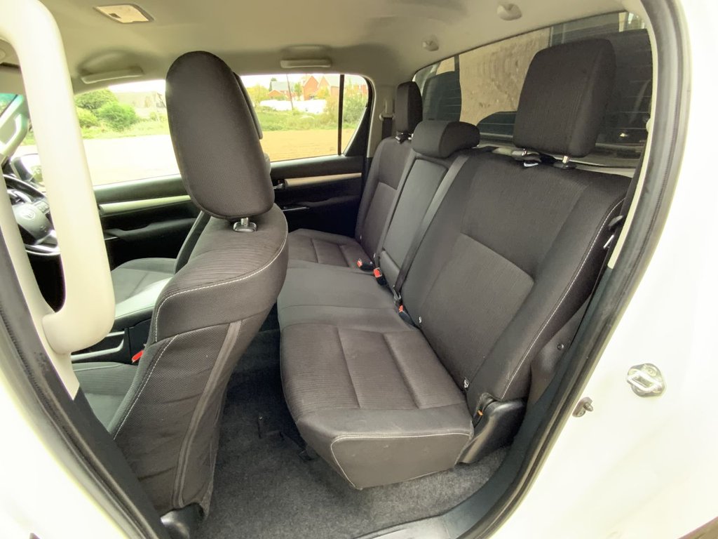Used Toyota Hilux 2023 for sale - 76273929: Photo 21