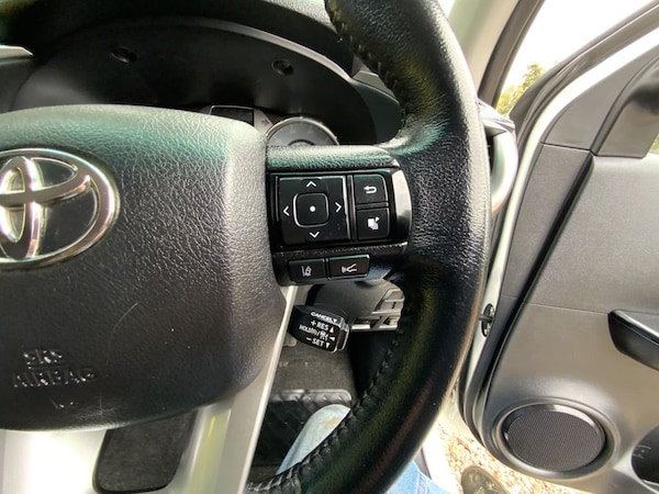 Used Toyota Hilux 2023 for sale - 76273929: Photo 31