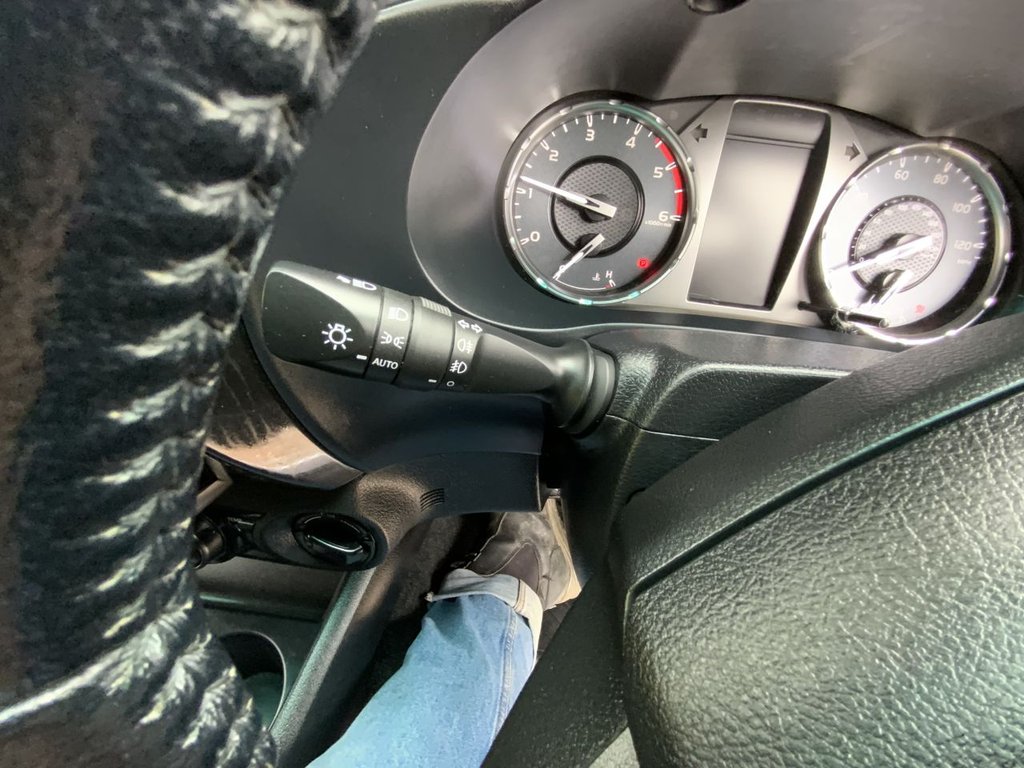 Used Toyota Hilux 2023 for sale - 76273929: Photo 33