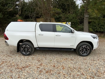 Used Toyota Hilux 2023 for sale - 76273929: Photo 3