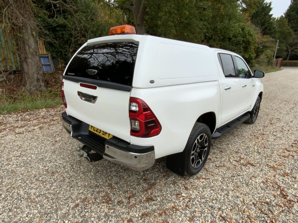 Used Toyota Hilux 2023 for sale - 76273929: Photo 4