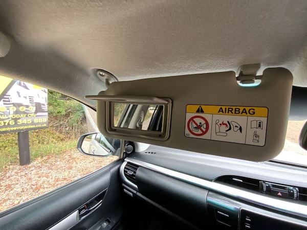 Used Toyota Hilux 2023 for sale - 76273929: Photo 46