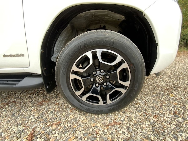 Used Toyota Hilux 2023 for sale - 76273929: Photo 48