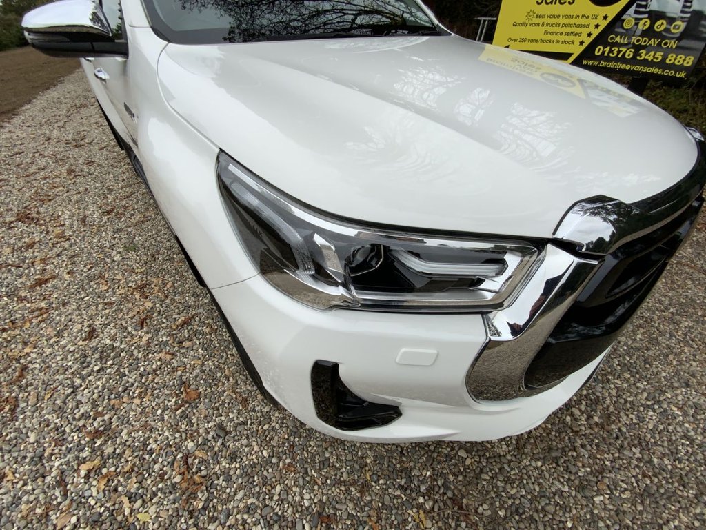 Used Toyota Hilux 2023 for sale - 76273929: Photo 49