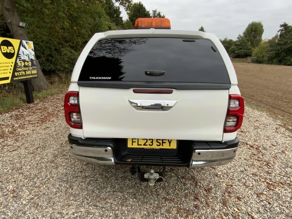 Used Toyota Hilux 2023 for sale - 76273929: Photo 5