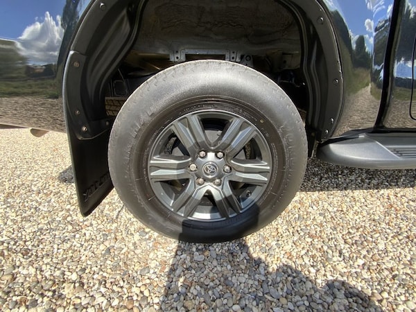 Used Toyota Hilux 2023 for sale - 75553980: Photo 10
