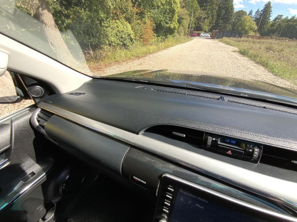 Used Toyota Hilux 2023 for sale - 75553980: Photo 19