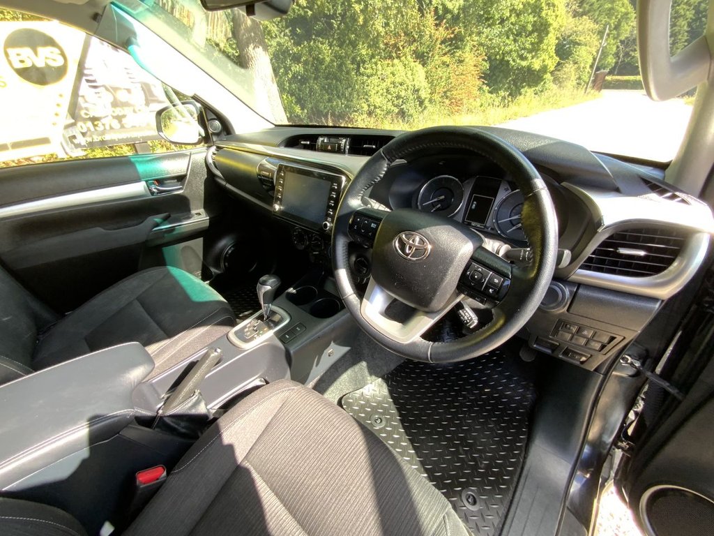 Used Toyota Hilux 2023 for sale - 75553980: Photo 38