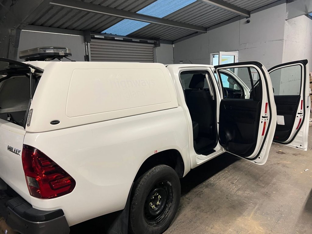 Used Toyota Hilux 2019 for sale - 76338570: Photo 5