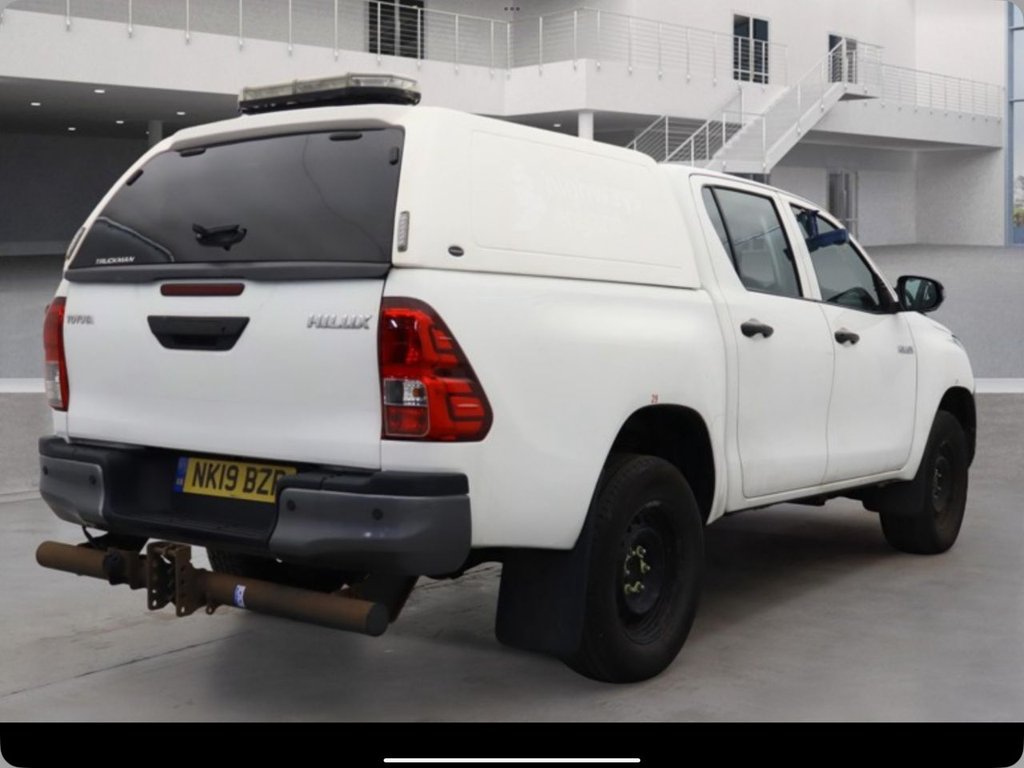 Used Toyota Hilux 2019 for sale - 76338570: Photo 6