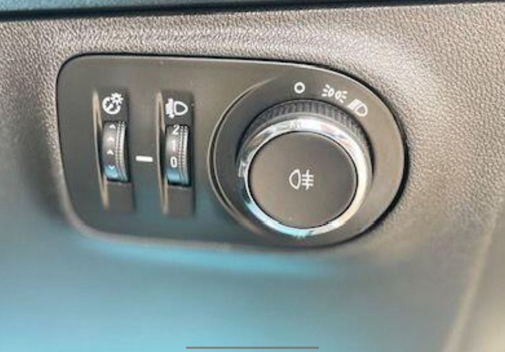 Used Vauxhall Corsa 2018 for sale - 76927616: Photo 21