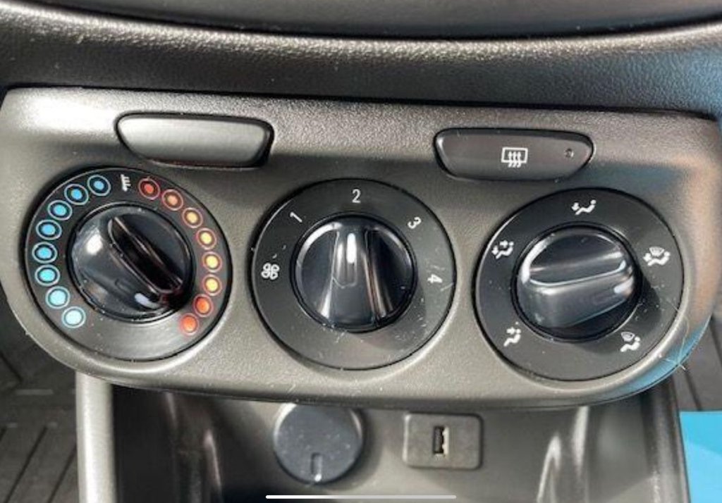 Used Vauxhall Corsa 2018 for sale - 76927616: Photo 23