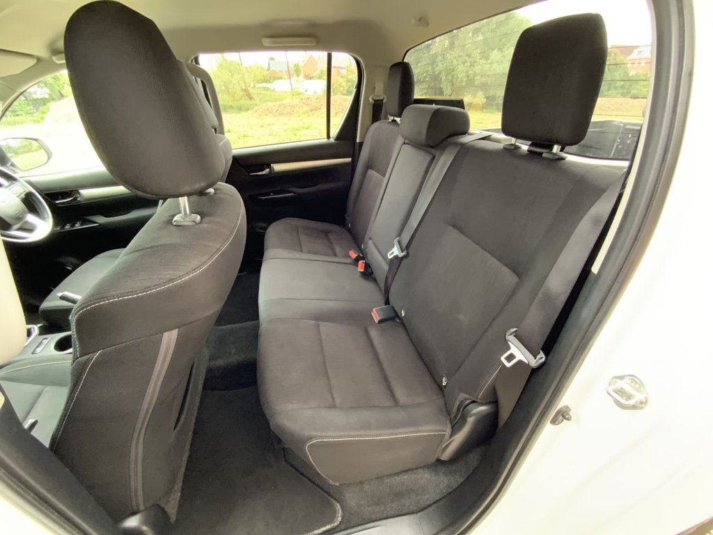 Used Toyota Hilux 2021 for sale - 76710918: Photo 12