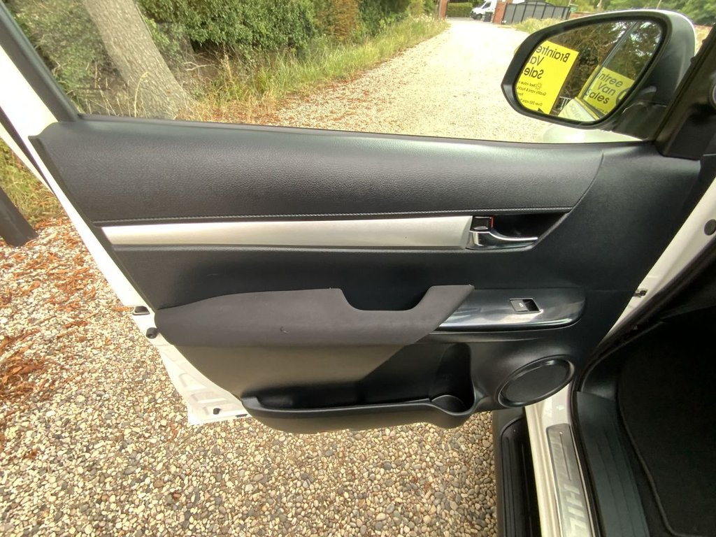 Used Toyota Hilux 2021 for sale - 76710918: Photo 14