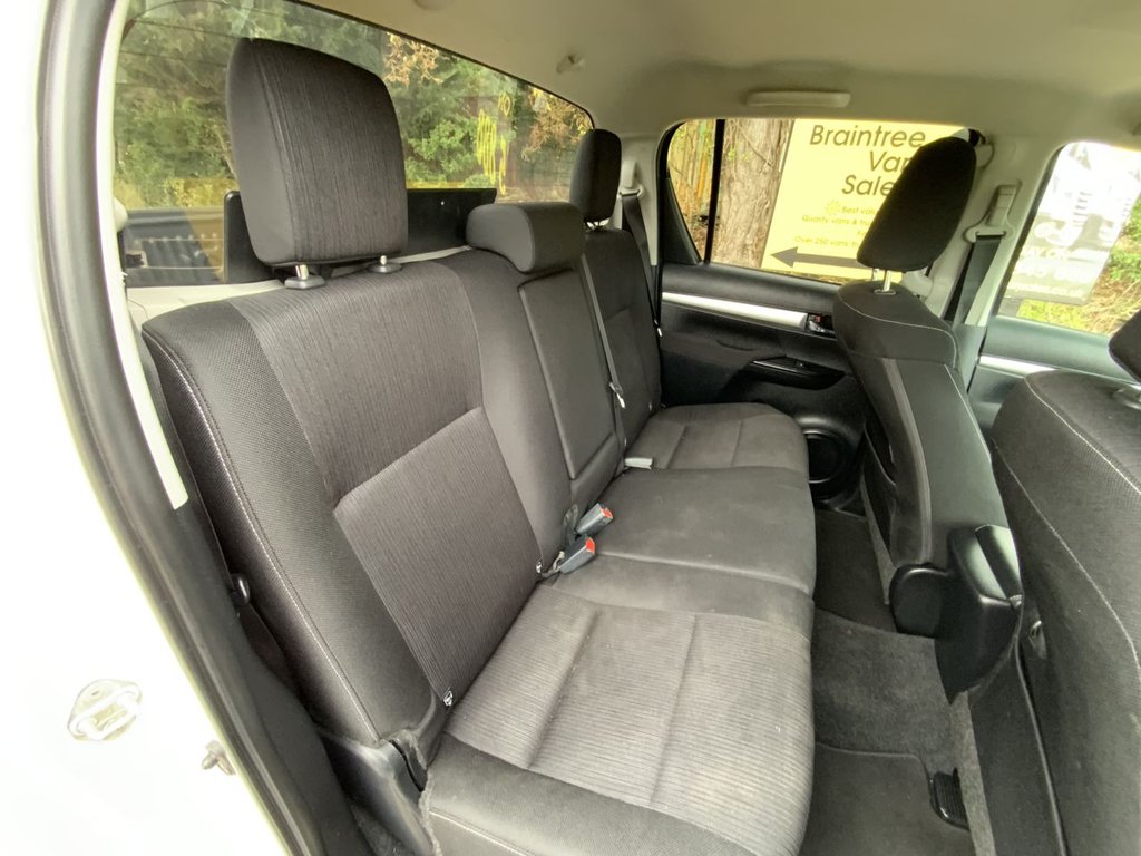 Used Toyota Hilux 2021 for sale - 76710918: Photo 19
