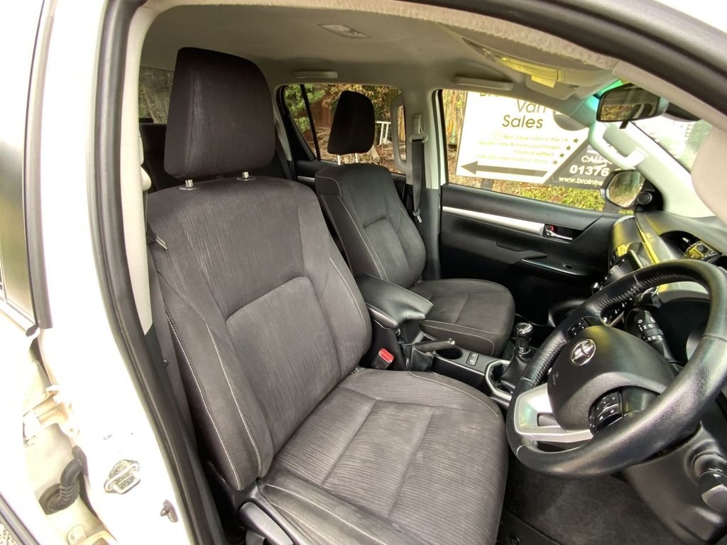 Used Toyota Hilux 2021 for sale - 76710918: Photo 22