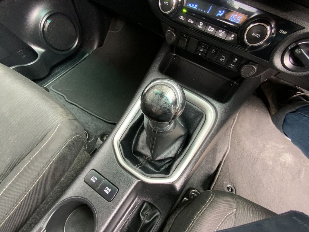 Used Toyota Hilux 2021 for sale - 76710918: Photo 35