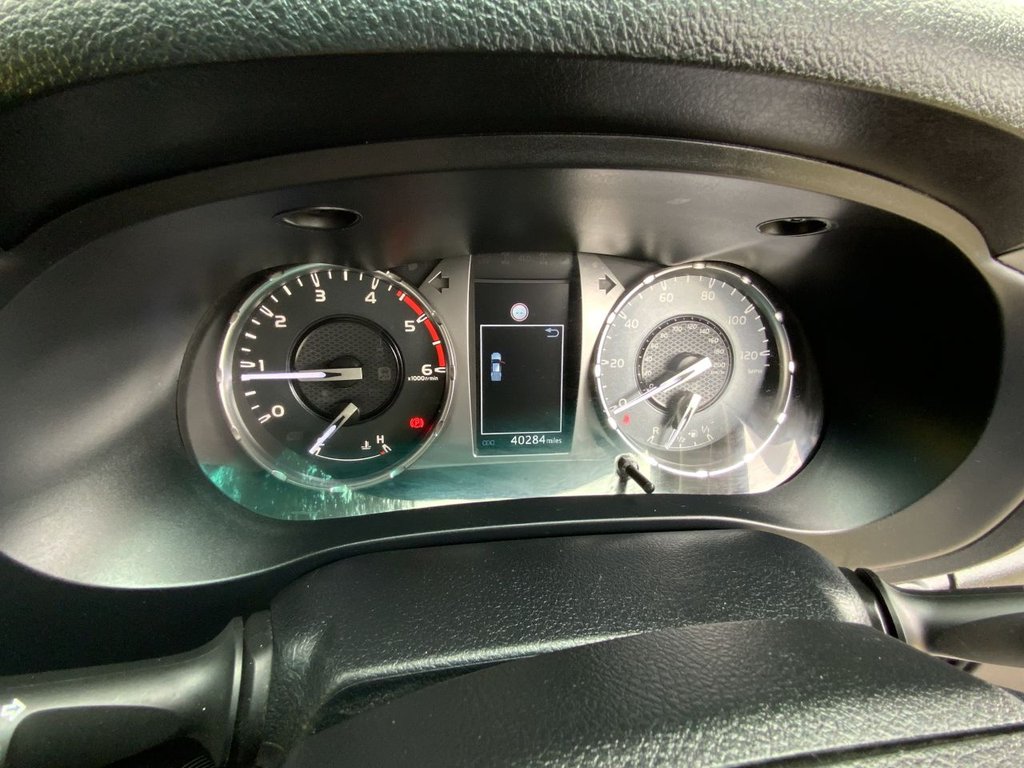 Used Toyota Hilux 2021 for sale - 76710918: Photo 38