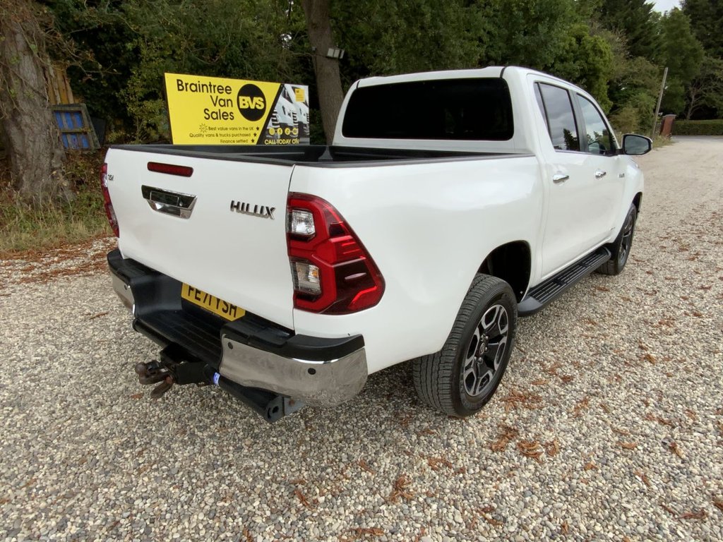 Used Toyota Hilux 2021 for sale - 76710918: Photo 4