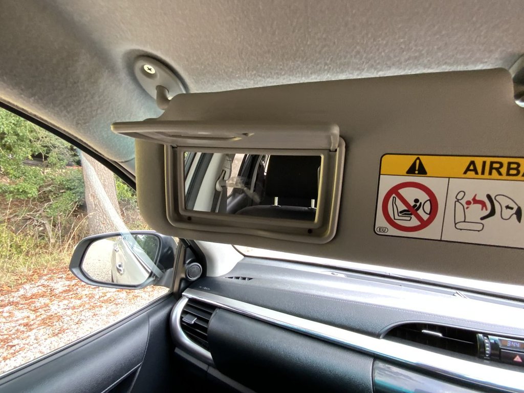 Used Toyota Hilux 2021 for sale - 76710918: Photo 46