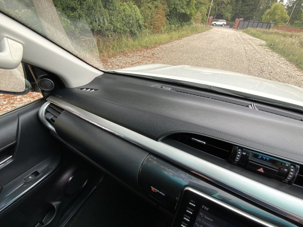 Used Toyota Hilux 2021 for sale - 76710918: Photo 47