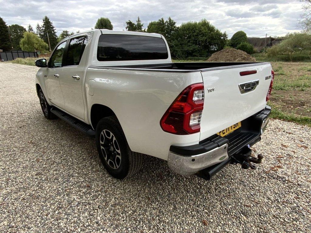 Used Toyota Hilux 2021 for sale - 76710918: Photo 7