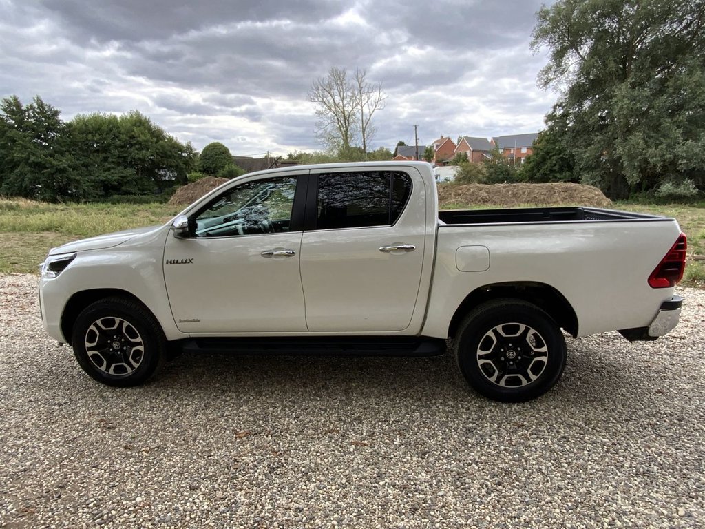 Used Toyota Hilux 2021 for sale - 76710918: Photo 8