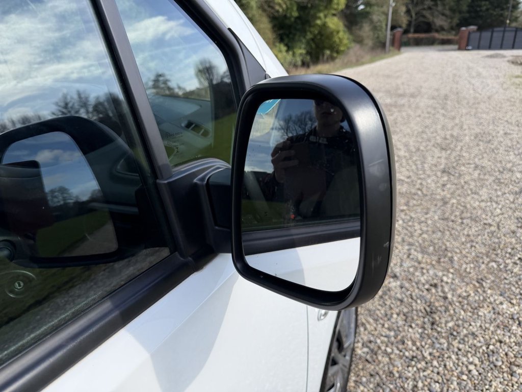 Used Peugeot Partner 2020 for sale - 77525966: Photo 41