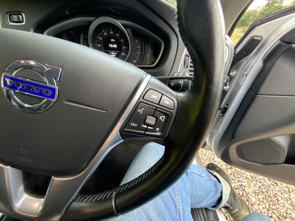 Used Volvo V40 2014 for sale - 75597295: Photo 21