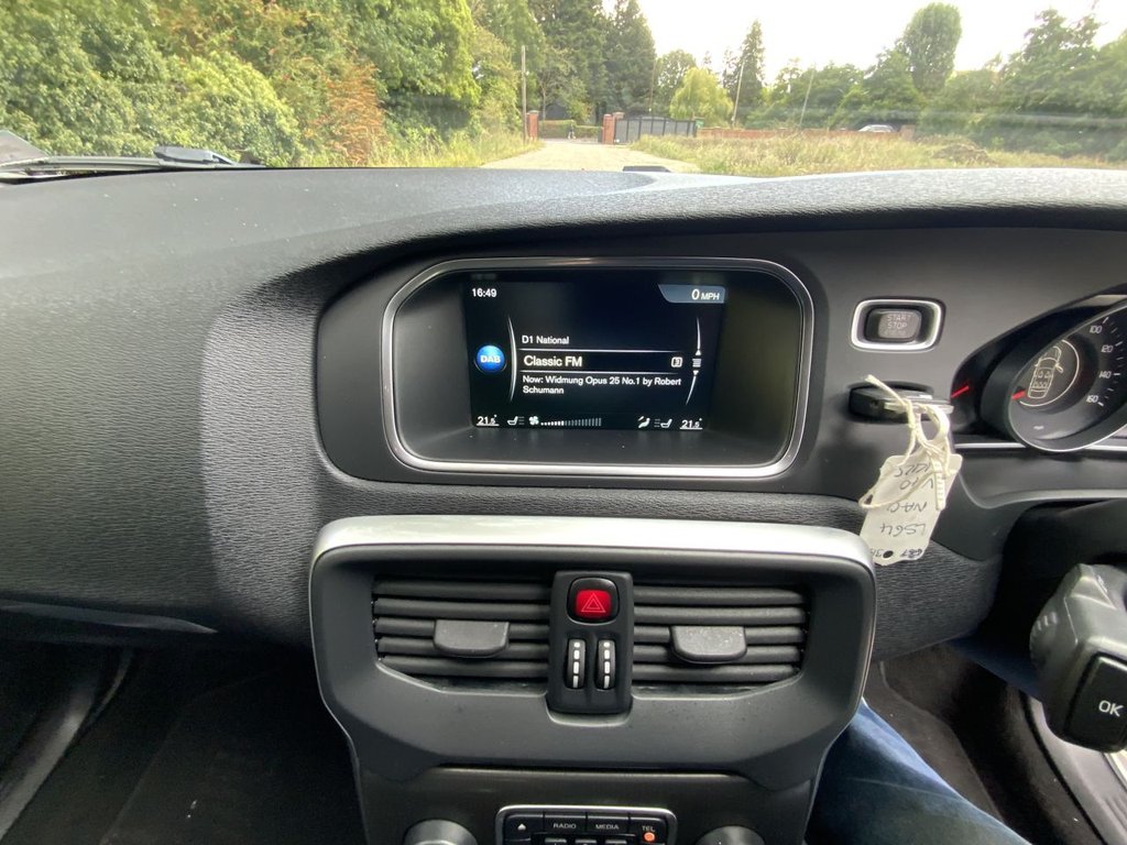 Used Volvo V40 2014 for sale - 75597295: Photo 23