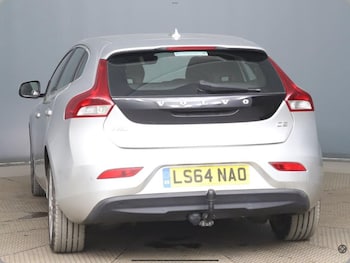 Used Volvo V40 2014 for sale - 75597295: Photo