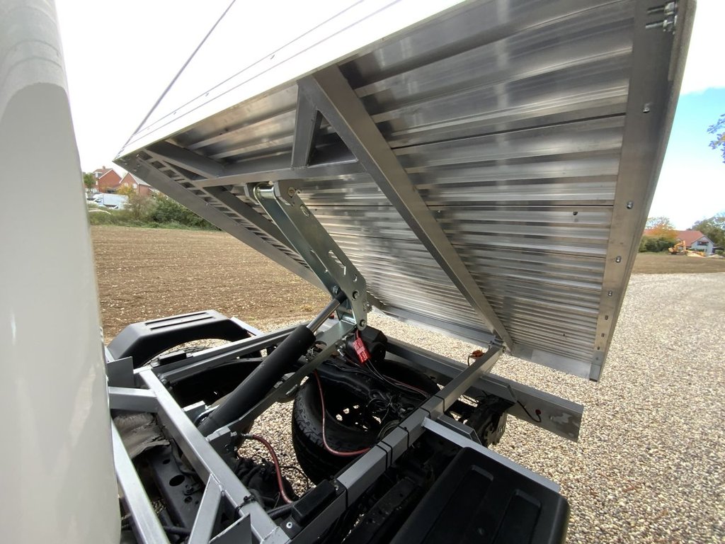 Used Toyota Hilux 2019 for sale - 75698227: Photo 11